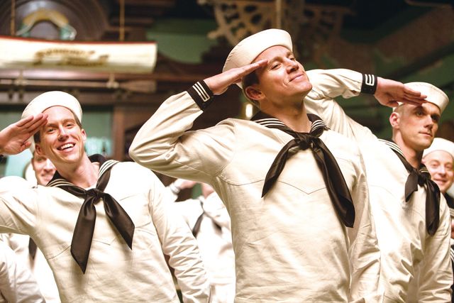 スカヨハ、お色気たっぷりのハリウッド女優役！コーエン兄弟最新作『ヘイル、シーザー！』場面写真ギャラリー（3枚目）