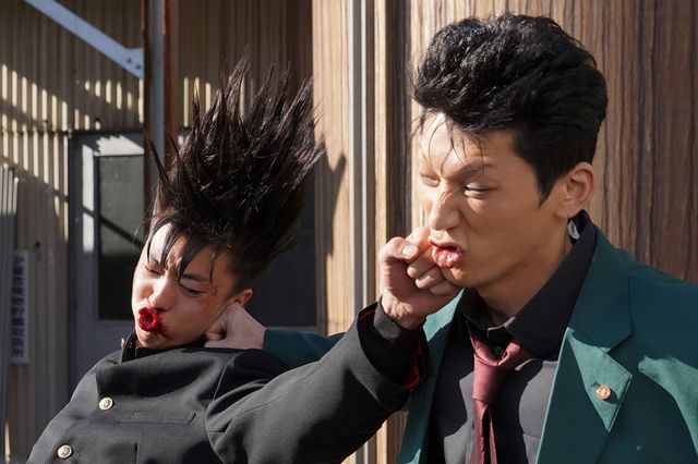 破壊力すごい！橋本環奈の上目遣い　映画『今日から俺は!!劇場版』場面カット（9枚目）