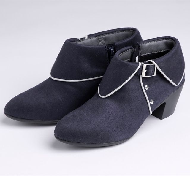 安室透をイメージしたパンプス＆ショートブーツも！（2枚目）