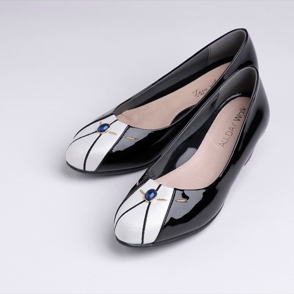 安室透をイメージしたパンプス＆ショートブーツも！（9枚目）