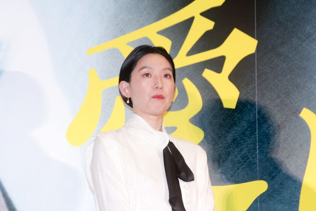 馬場ふみか、シースルーの装いで魅了！江口のりこ、小泉孝太郎らと『愛に乱暴』完成披露（4枚目）