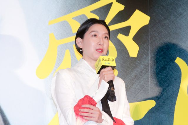 馬場ふみか、シースルーの装いで魅了！江口のりこ、小泉孝太郎らと『愛に乱暴』完成披露（6枚目）