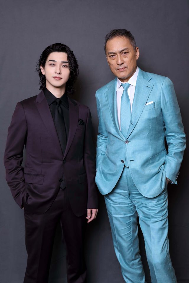 横浜流星＆渡辺謙、笑顔あふれる対談＜撮りおろし11枚＞（3枚目）