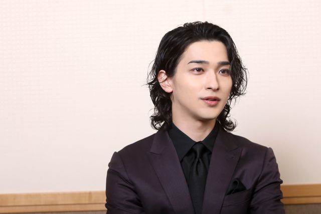 横浜流星＆渡辺謙、笑顔あふれる対談＜撮りおろし11枚＞（6枚目）