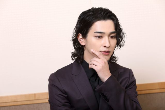 横浜流星＆渡辺謙、笑顔あふれる対談＜撮りおろし11枚＞（8枚目）