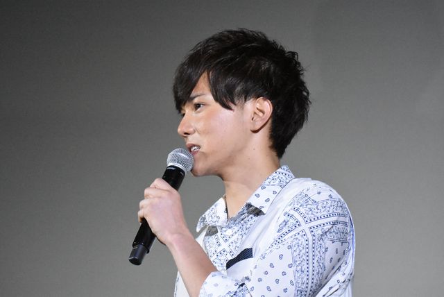 河北麻友子、美脚をチラリ！劇場版『白鳥麗子でございます！』初日舞台あいさつフォトギャラリー（7枚目）