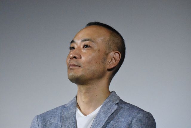 河北麻友子、美脚をチラリ！劇場版『白鳥麗子でございます！』初日舞台あいさつフォトギャラリー（12枚目）