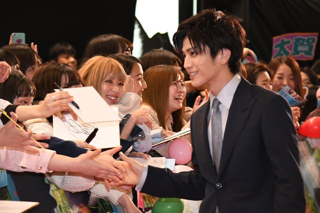 細田佳央太、関水渚、岩田剛典らがレッドカーペットに登場！『町田くんの世界』ジャパンプレミア（16枚目）