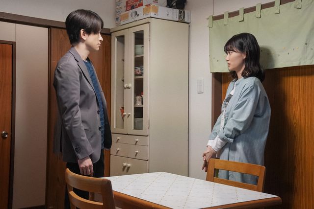 毛布にくるまる貴司＆舞…「舞いあがれ！」第109回の場面写真（3枚目）