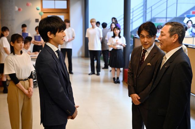文部科学副大臣が目撃したのは…「御上先生」第4話場面写真【ネタバレあり】（37枚目）