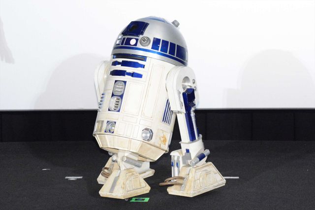 BB-8、やっぱりかわいい～!!!R2-D2らも来た『スター・ウォーズ／最後のジェダイ』スペシャル・ファンミーティング（2枚目）
