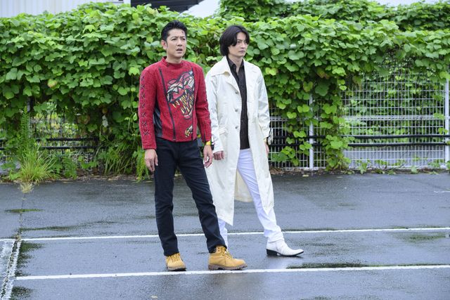 アバレッド新フォーム・超アバレマックス誕生！『爆竜戦隊アバレンジャー 20th』場面写真（6枚目）