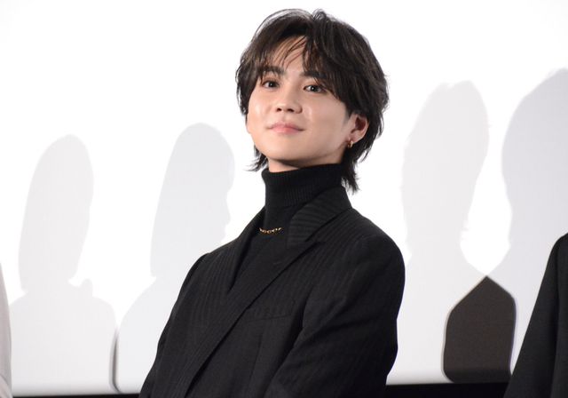 美の渋滞！吉野北人、宮世琉弥、松井奏が黒スーツで登壇『遺書、公開。』公開初日舞台挨拶（3枚目）