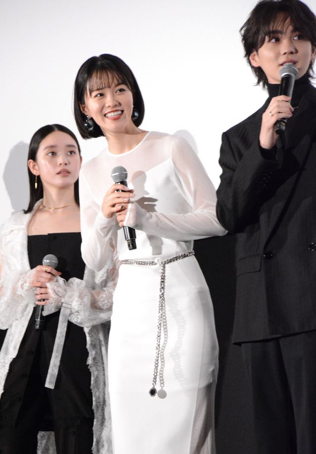 美の渋滞！吉野北人、宮世琉弥、松井奏が黒スーツで登壇『遺書、公開。』公開初日舞台挨拶（10枚目）