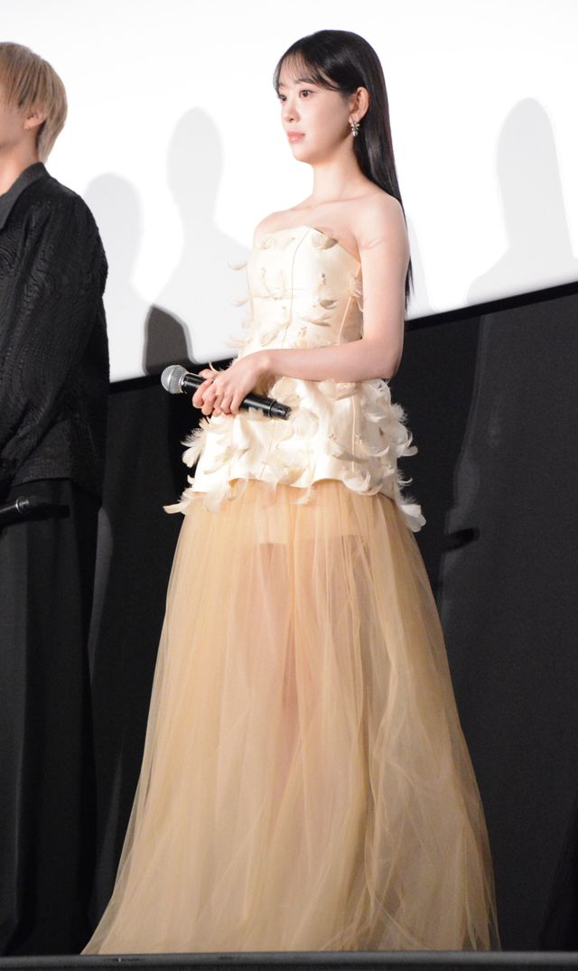 美の渋滞！吉野北人、宮世琉弥、松井奏が黒スーツで登壇『遺書、公開。』公開初日舞台挨拶（15枚目）