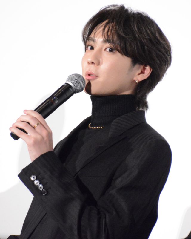 美の渋滞！吉野北人、宮世琉弥、松井奏が黒スーツで登壇『遺書、公開。』公開初日舞台挨拶（16枚目）