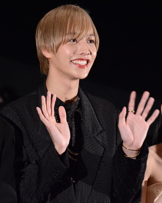 美の渋滞！吉野北人、宮世琉弥、松井奏が黒スーツで登壇『遺書、公開。』公開初日舞台挨拶（27枚目）