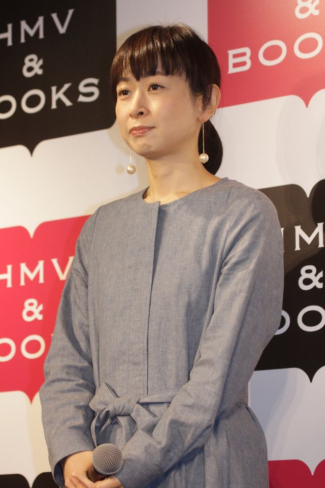 大島優子＆大倉孝二、夫婦漫才のような軽妙なやりとり！映画『ロマンス』DVD＆ブルーレイ発売記念イベントフォトギャラリー（4枚目）