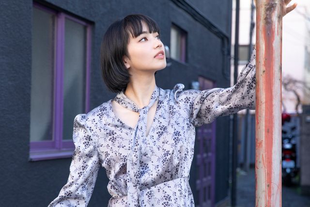 小松菜奈の美しい瞳…！『サムライマラソン』インタビューカット：フォトギャラリー