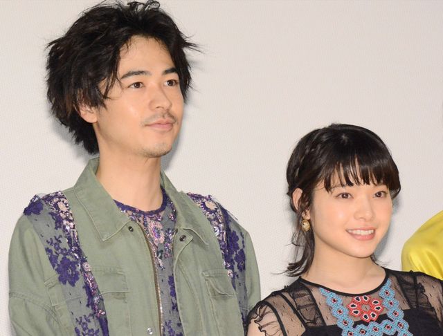 岸井ゆきの＆成田凌のキラキラ笑顔！『愛がなんだ』公開記念舞台あいさつ：フォトギャラリー