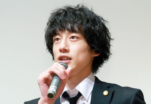 坂口健太郎＆川口春奈、スーツ姿がカッコいい！「イノセンス 冤罪弁護士」先行特別試写会（11枚目）