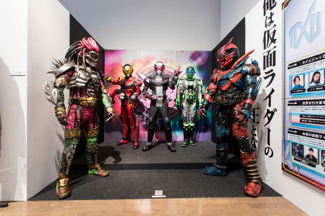 「仮面ライダークウガ」アークル＆武器一式も！「THE 仮面ライダー展」の様子（8枚目）