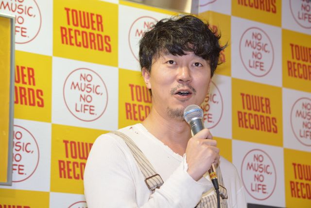 俳優・新井浩文、映画以外のイベントに戸惑いを見せるも「焼肉大王」をアピール!?　画像ギャラリー（2枚目）