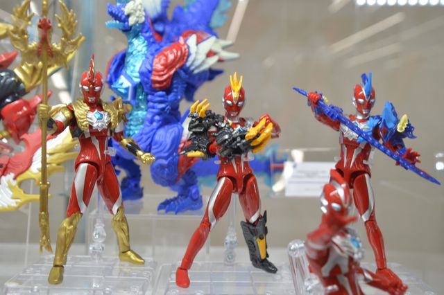 「ウルトラマンオメガ」新メテオカイジュウ・ヴァルジェネスが初披露！「TSUBURAYA CONVENTION 2025」前夜祭（20枚目）