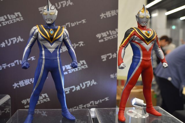 「ウルトラマンオメガ」新メテオカイジュウ・ヴァルジェネスが初披露！「TSUBURAYA CONVENTION 2025」前夜祭（28枚目）