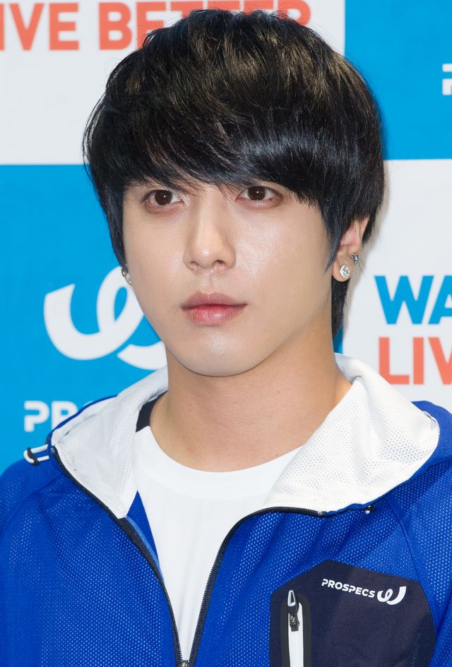 イケメンバンドCNBLUE、スポーツブランドファンサイン会参加で江南一帯がにぎやかに＜韓国JPICTURES＞（8枚目）