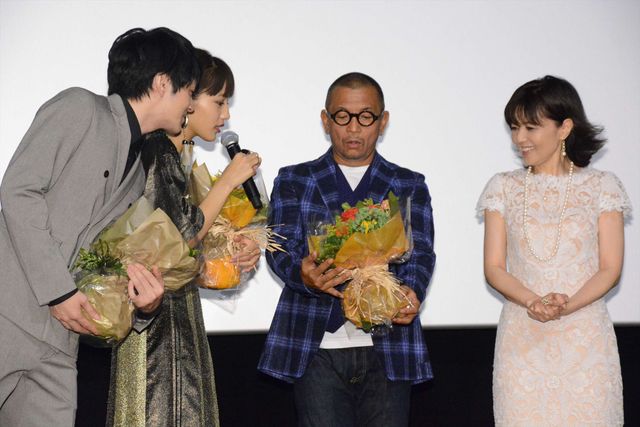 林遣都、男性とのキスシーンにも挑戦！『にがくてあまい』初日舞台挨拶フォトギャラリー（3枚目）