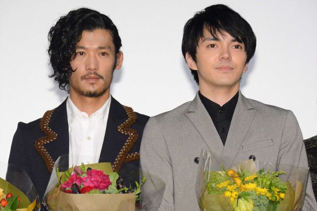 林遣都、男性とのキスシーンにも挑戦！『にがくてあまい』初日舞台挨拶フォトギャラリー（6枚目）