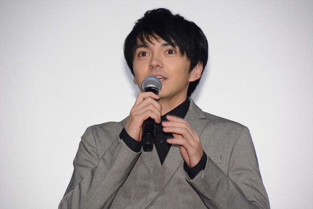 林遣都、男性とのキスシーンにも挑戦！『にがくてあまい』初日舞台挨拶フォトギャラリー（8枚目）