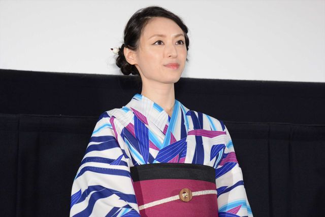 栗山千明、艶やかな和服姿で恋人役・松坂桃李とのエピソードを告白@新宿ピカデリー（2枚目）