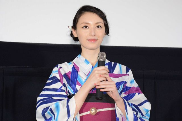 栗山千明、艶やかな和服姿で恋人役・松坂桃李とのエピソードを告白@新宿ピカデリー（10枚目）