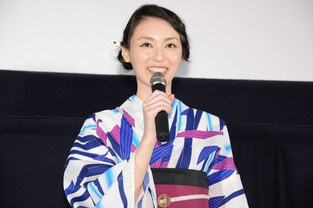 栗山千明、艶やかな和服姿で恋人役・松坂桃李とのエピソードを告白@新宿ピカデリー（14枚目）