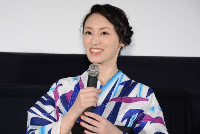 栗山千明、艶やかな和服姿で恋人役・松坂桃李とのエピソードを告白@新宿ピカデリー（15枚目）