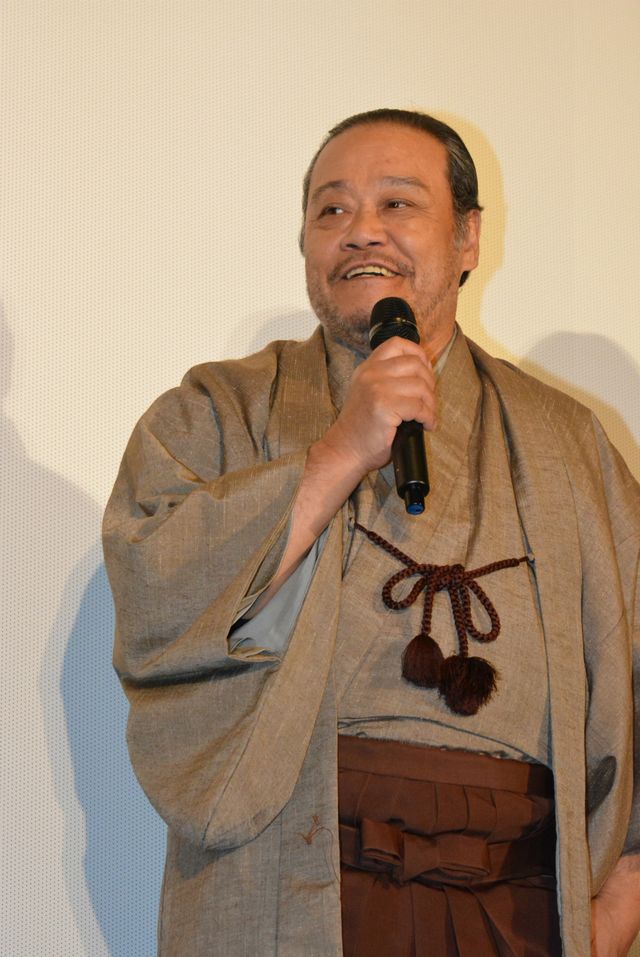 上戸彩、怖かった…映画『武士の献立』初日舞台あいさつフォトギャラリー（16枚目）