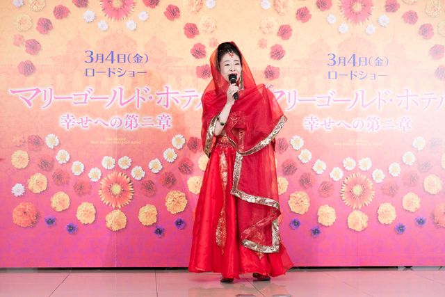 中村玉緒、リチャード・ギア等身大フィギュアにメロメロ！『マリーゴールド・ホテル　幸せへの第二章』イベント写真ギャラリー（11枚目）