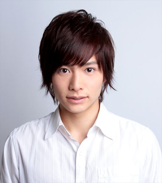 舞台「おそ松さん」6つ子キャストの素顔＆キャラビジュアルをチェック！フォトギャラリー（9枚目）