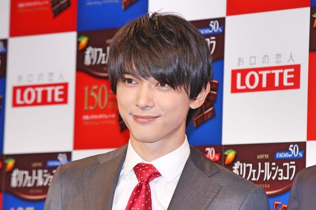 吉沢亮＆安田顕に女性ファン熱狂「ポリフェノールショコラ」Webドラマ完成披露試写会：フォトギャラリー