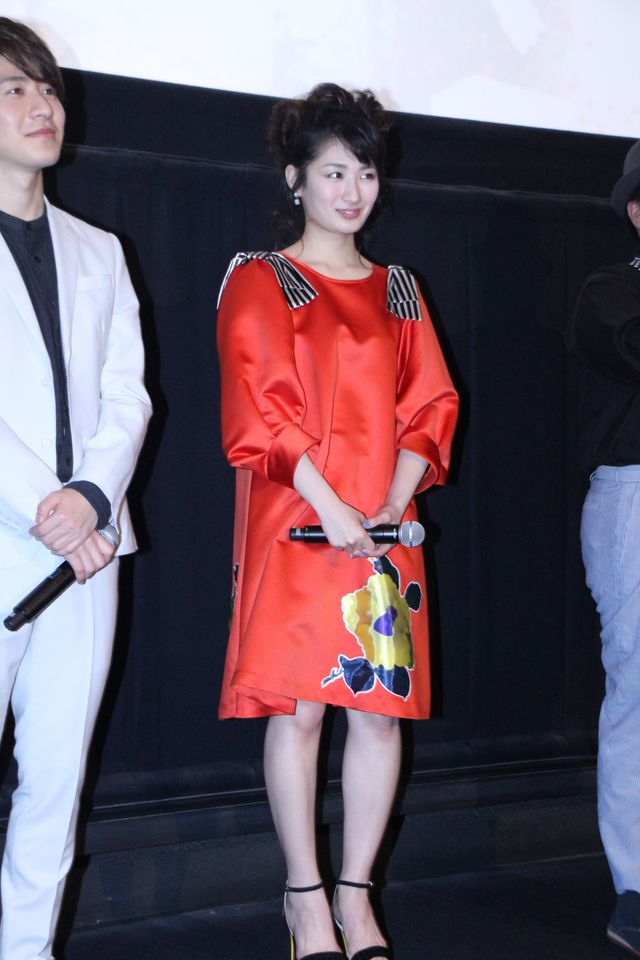 武田梨奈、過酷な撮影中にラーメンとアイスクリームを食べたことがバレて睨まれる!?『ドクムシ』初日舞台あいさつギャラリー（7枚目）