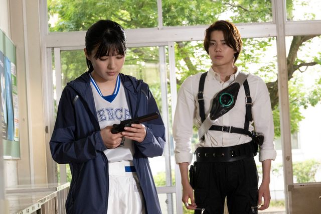 紅覇から組織の秘密を知る莫 - 第19話より