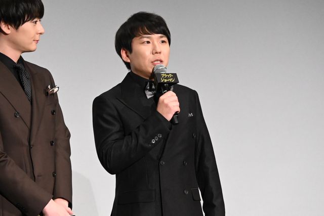 有村架純、華やか純白衣装で魅了！映画『ブラック・ショーマン』完成披露試写会（13枚目）