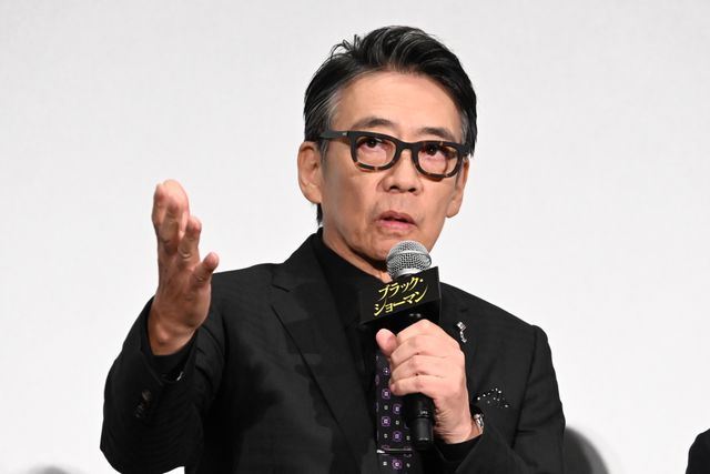 有村架純、華やか純白衣装で魅了！映画『ブラック・ショーマン』完成披露試写会（22枚目）