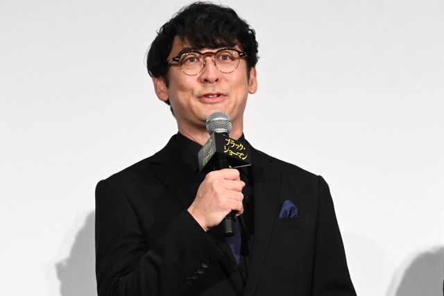 有村架純、華やか純白衣装で魅了！映画『ブラック・ショーマン』完成披露試写会（26枚目）