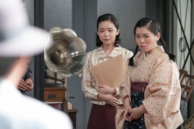 怪しい男が…「ブギウギ」第54回の場面写真：フォトギャラリー