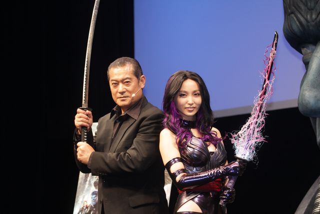 吉木りさ、X-MENセクシーコスプレ！フォトギャラリー（4枚目）