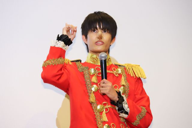 田崎監督まで“はなたか”姿に…『ドンブラザーズ THE MOVIE』大ヒット御礼はなたかあいさつ（6枚目）