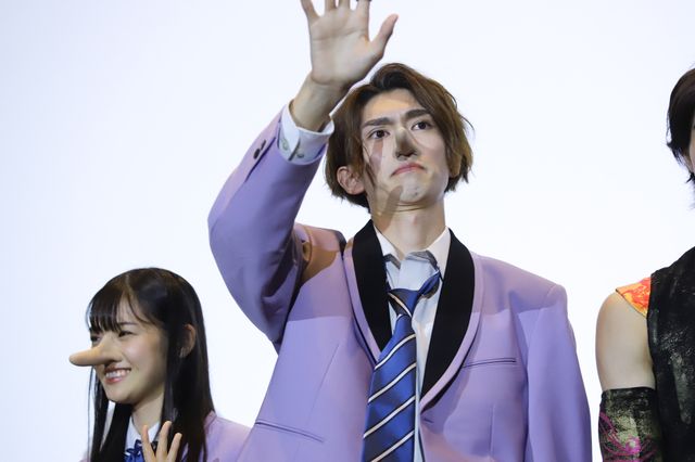 田崎監督まで“はなたか”姿に…『ドンブラザーズ THE MOVIE』大ヒット御礼はなたかあいさつ（11枚目）